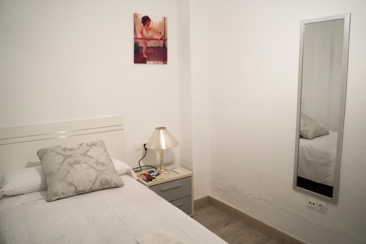Apartamento Turistico Calle San Basilio 6 Patios Kordoba Bagian luar foto